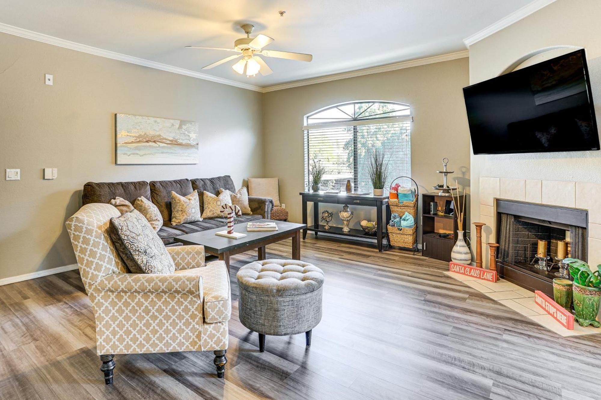 Chic With Pool Access 3 Mi To Tpc Scottsdale!
